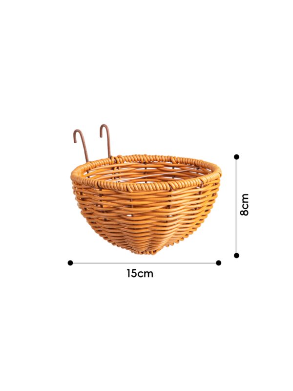 C3AD3CAA749B24D36E908D81F29A3CD1 Wicker birdhouse