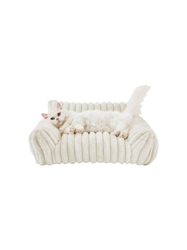 Rabbit fur plush pet bed
